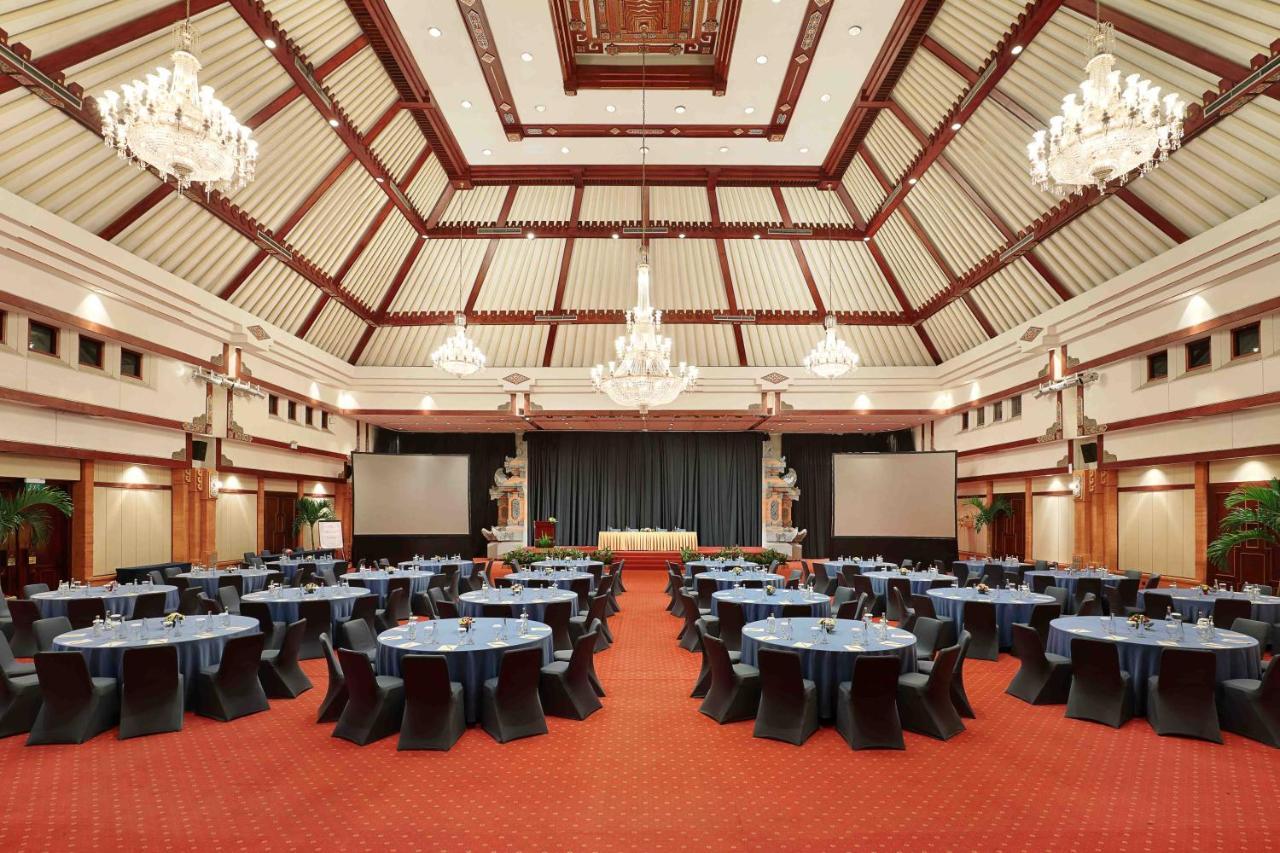 โรงแรมดิสคัฟเวอรี่ คาร์ติกา พลาซ่า กูตา ภายนอก รูปภาพ The Grand Ballroom