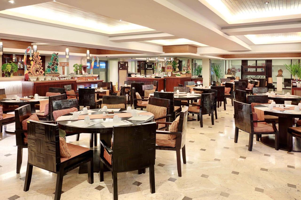 โรงแรมดิสคัฟเวอรี่ คาร์ติกา พลาซ่า กูตา ภายนอก รูปภาพ The restaurant