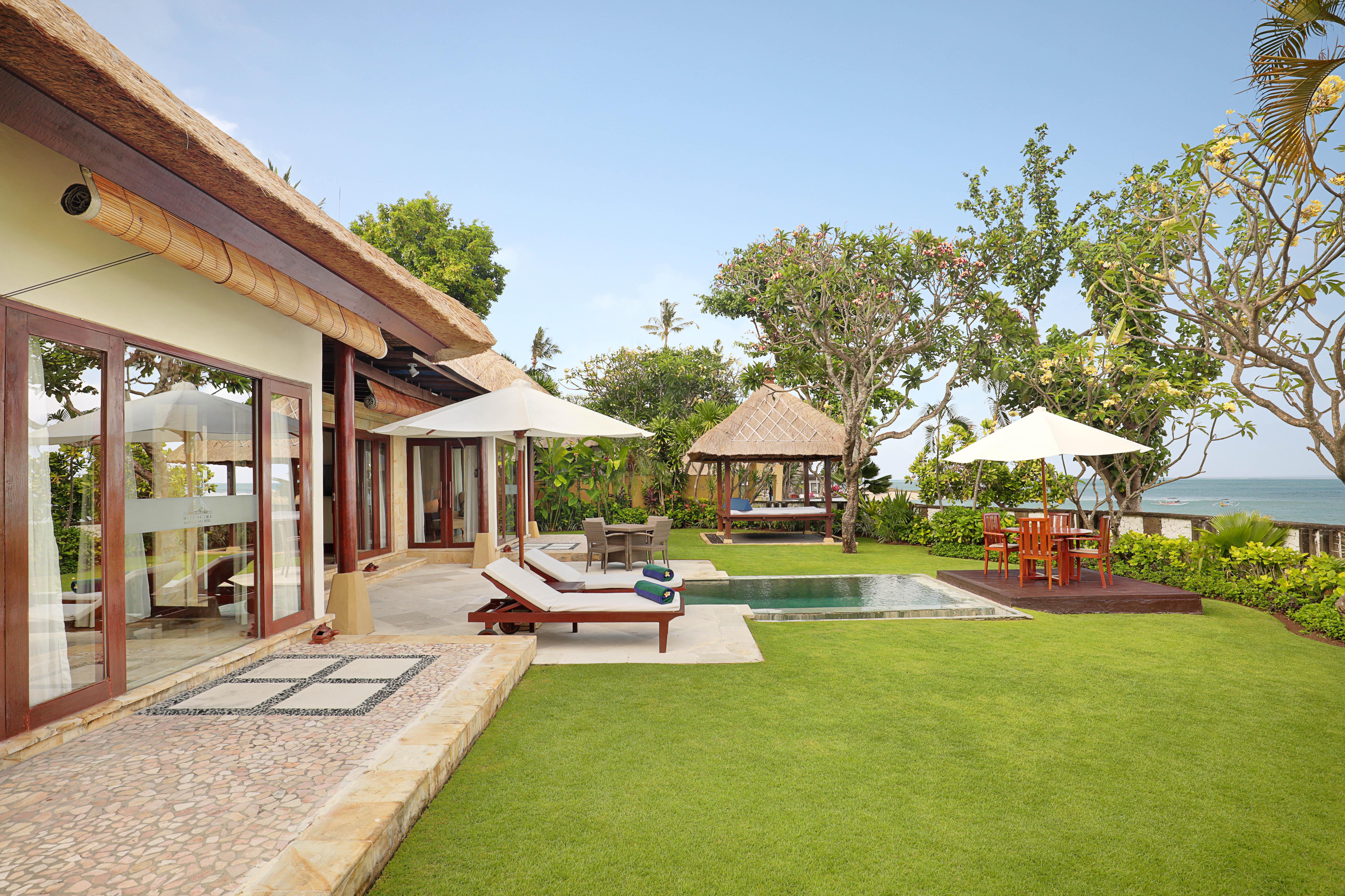 โรงแรมดิสคัฟเวอรี่ คาร์ติกา พลาซ่า กูตา ภายนอก รูปภาพ A villa at the resort