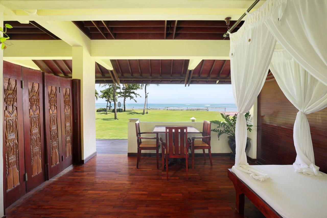 โรงแรมดิสคัฟเวอรี่ คาร์ติกา พลาซ่า กูตา ภายนอก รูปภาพ A view of the beach from a suite at the resort