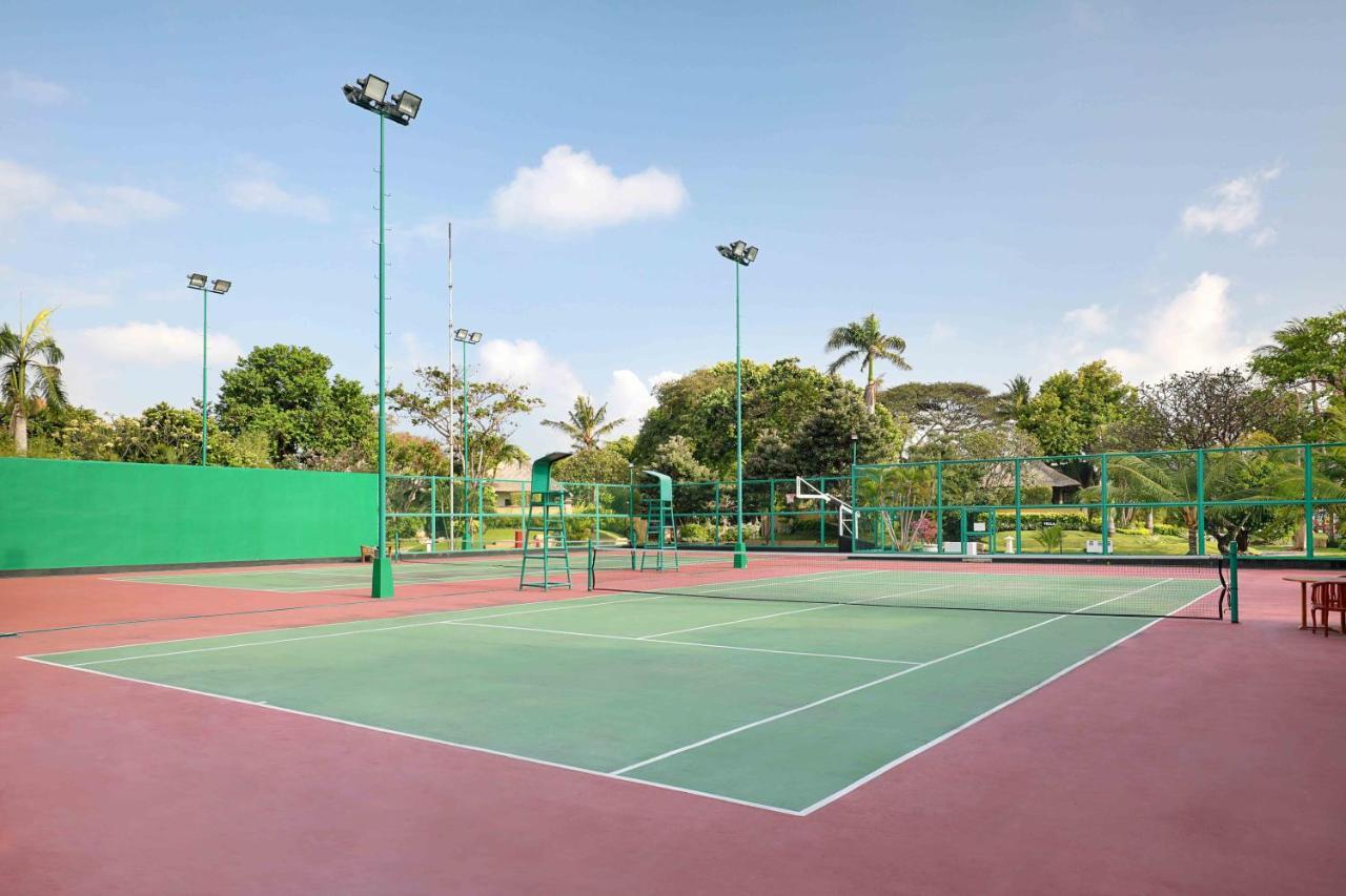 โรงแรมดิสคัฟเวอรี่ คาร์ติกา พลาซ่า กูตา ภายนอก รูปภาพ Tennis Courts